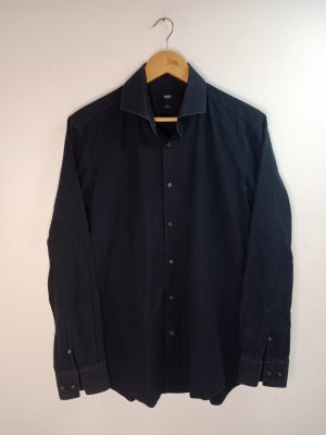 Hugo Boss camisa azul marino M