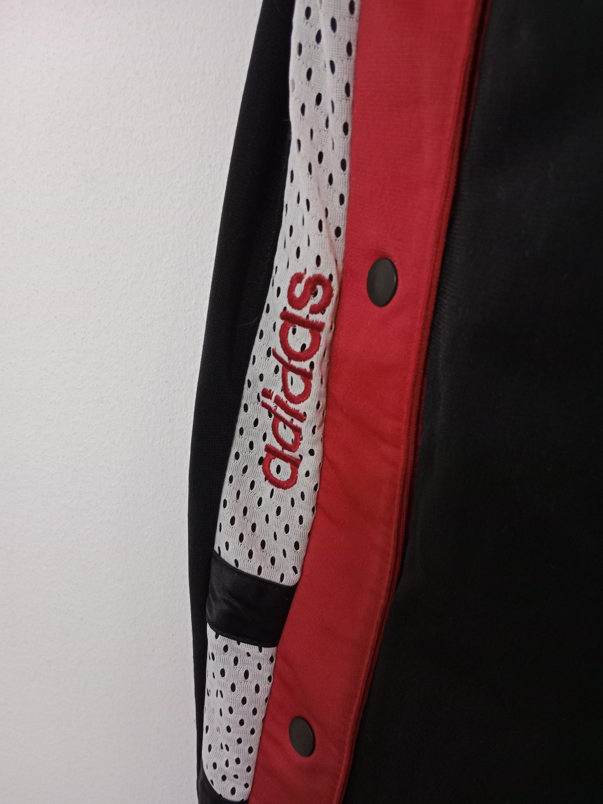 Adidas Vintage Track Pants Black & Red Buttons L XL - Imagen 2