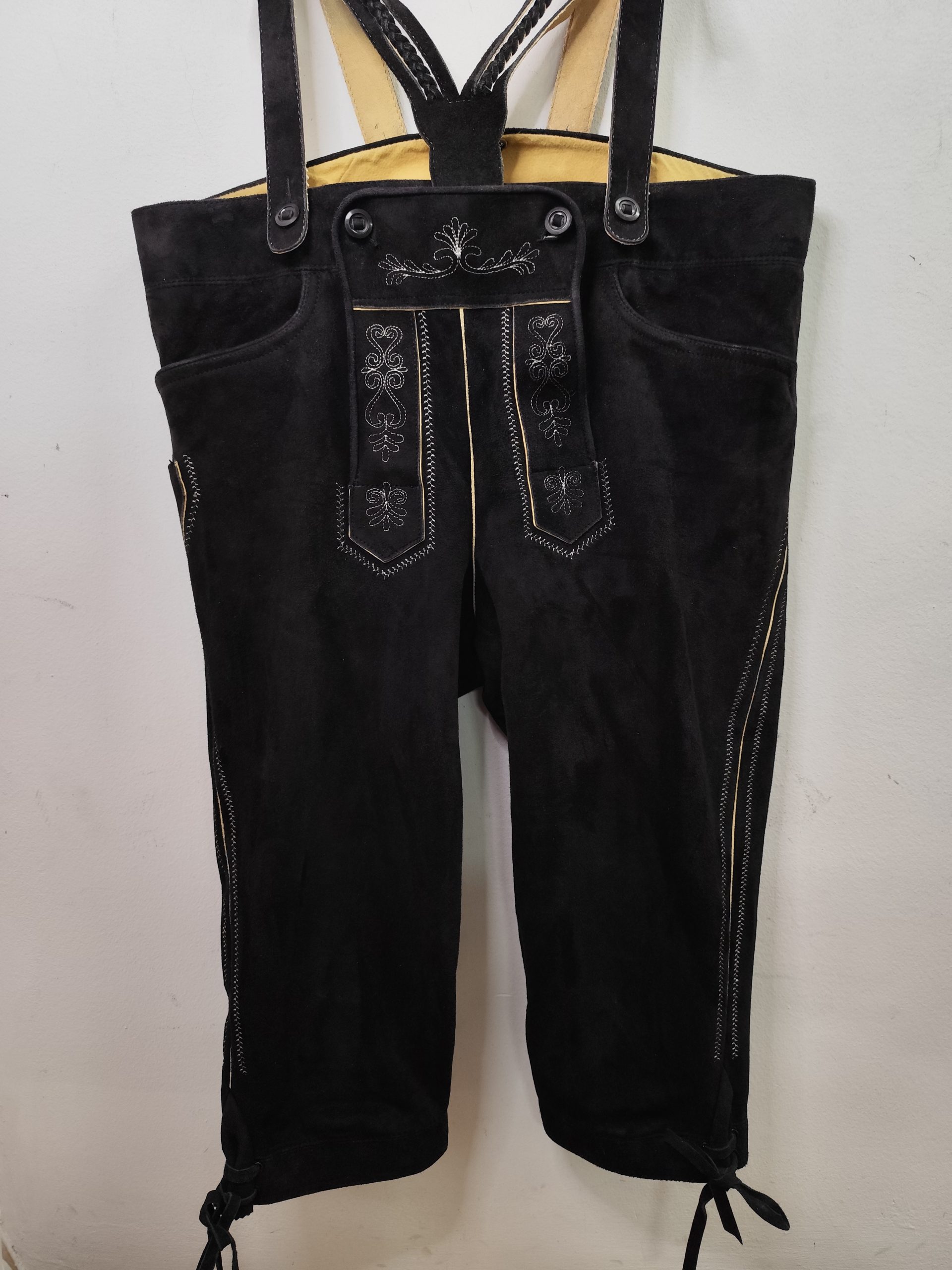 Bavarian Lederhosen Tyrolean vintage suede Black pants & Embroided 56 XL - Imagen 3