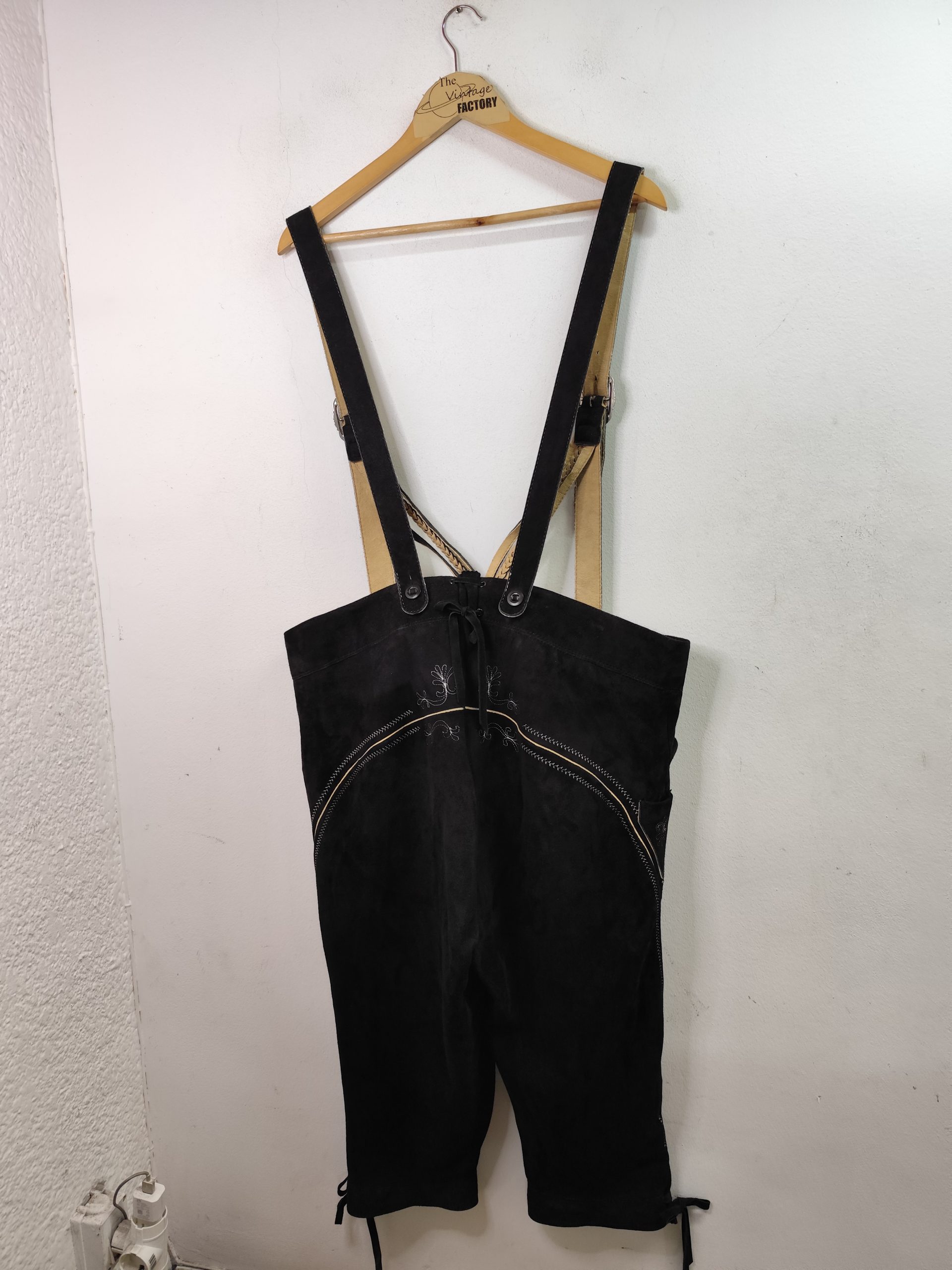 Bavarian Lederhosen Tyrolean vintage suede Black pants & Embroided 56 XL - Imagen 5