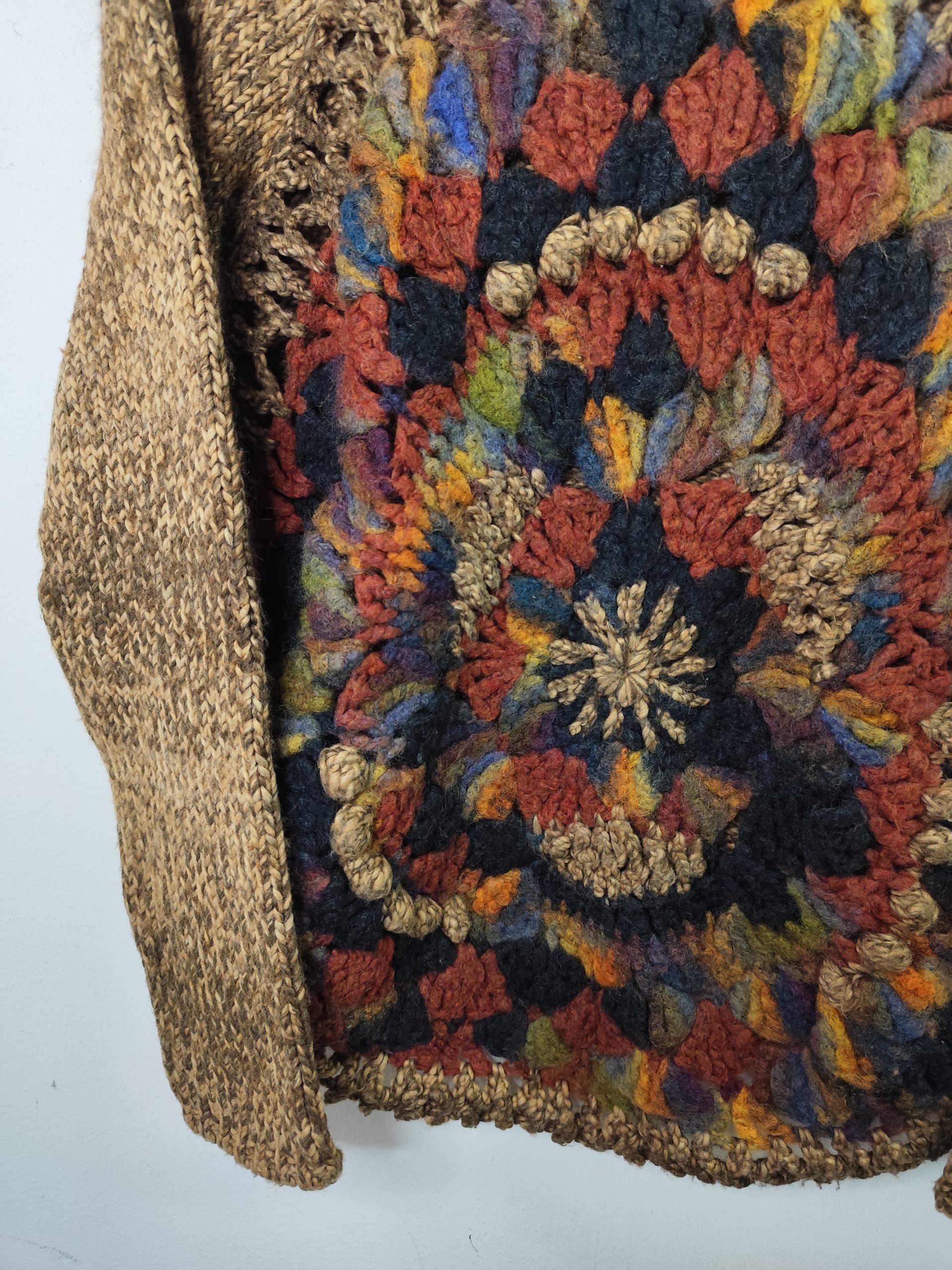 Donna Handmade vintage wool Knitted sweater Brown & Flowers M L - Imagen 2