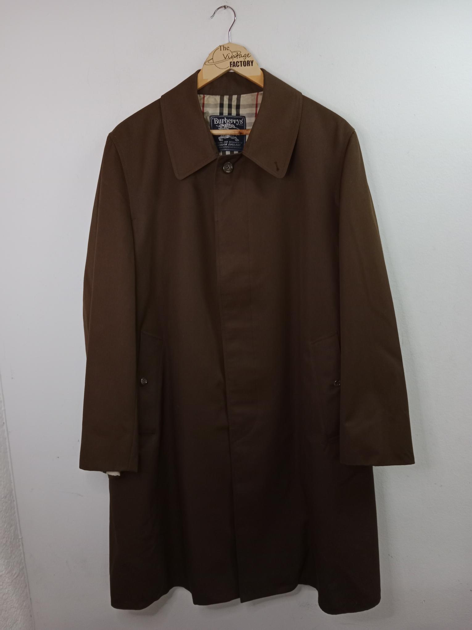 Burberrys Vintage Trench Coat Dark Brown & Buttons M L
