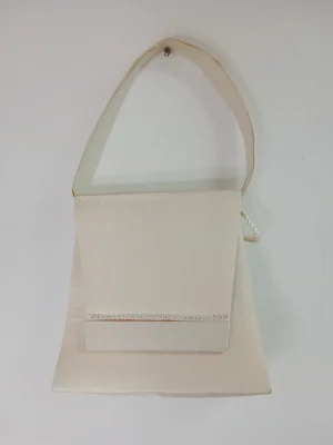 Vintage party guest white bag