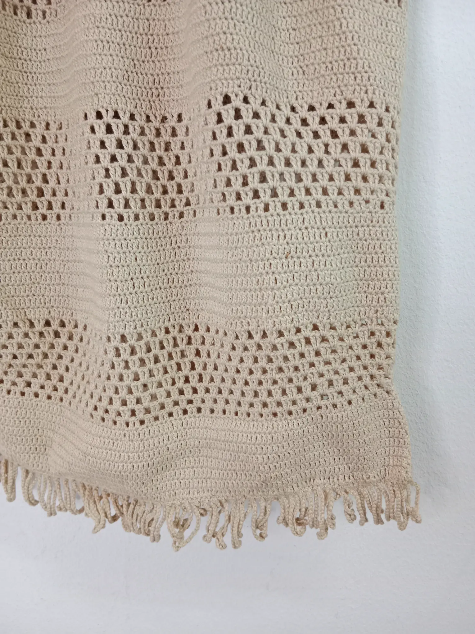 Vintage handmade crochet bag beige & wooden bag handle - Imagen 4