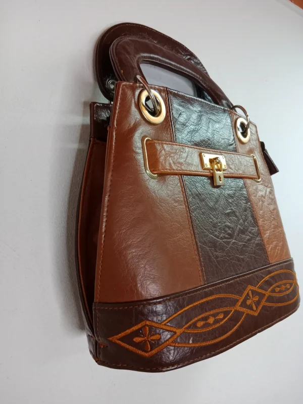 Vintage leather hand bag camel brown & embroided - Imagen 4