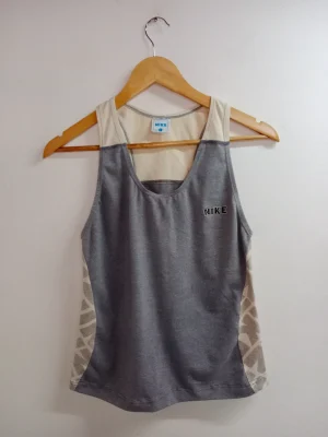 Nike camiseta gris tirantes vintage 90s M L