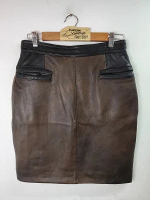 Falda de piel marrón oscuro y negra corta vintage 90s S M